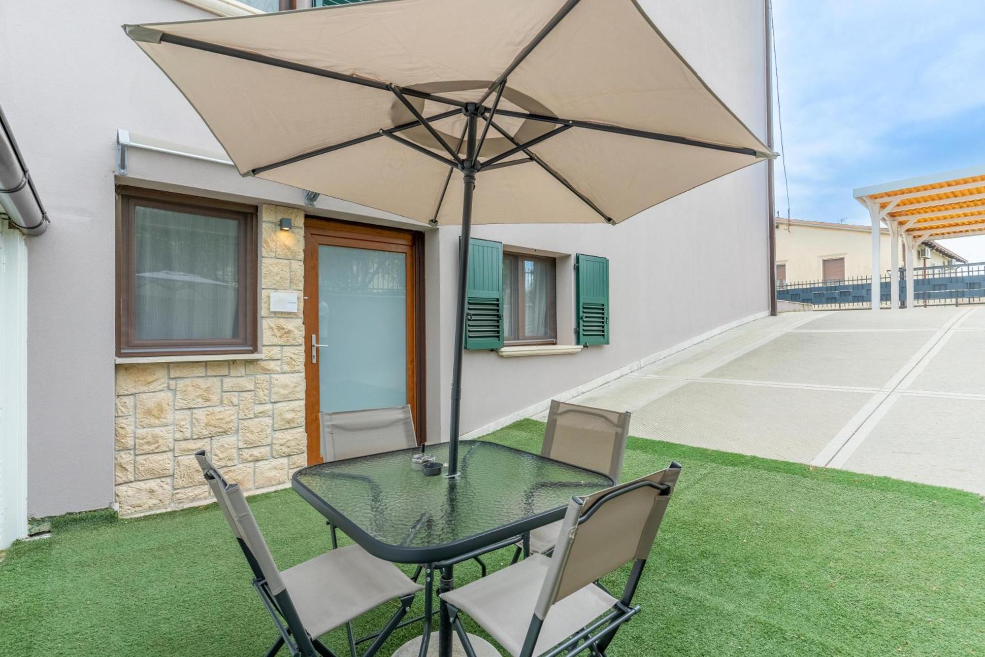 -Free Pool And Parking- Garda House Apartments Castelnuovo del Garda Εξωτερικό φωτογραφία