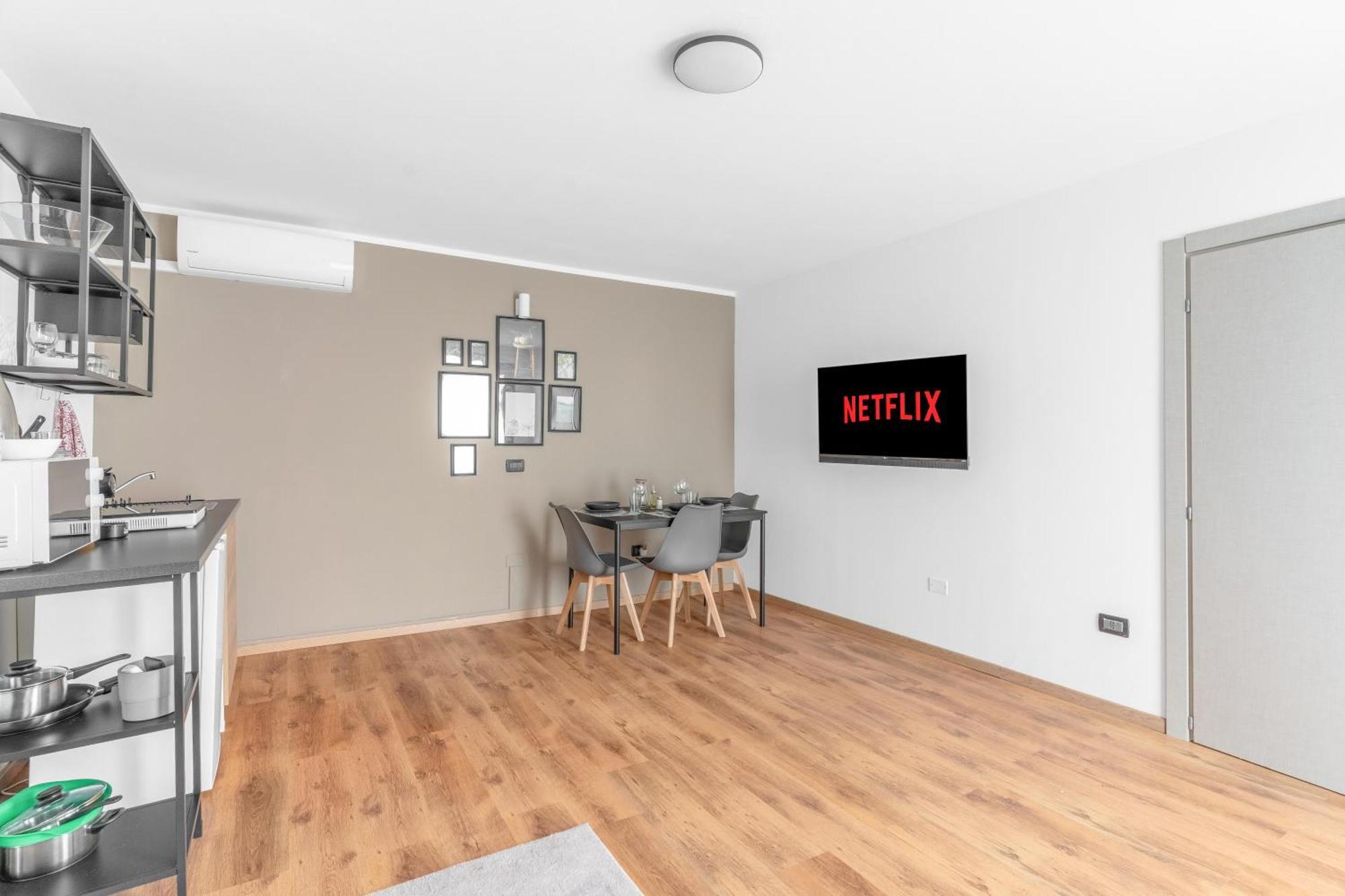-Free Pool And Parking- Garda House Apartments Castelnuovo del Garda Εξωτερικό φωτογραφία