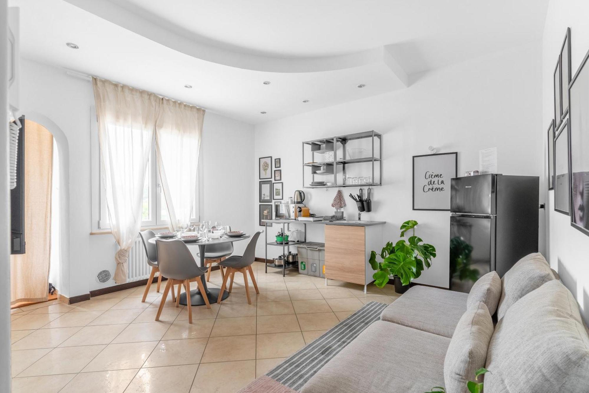 -Free Pool And Parking- Garda House Apartments Castelnuovo del Garda Εξωτερικό φωτογραφία