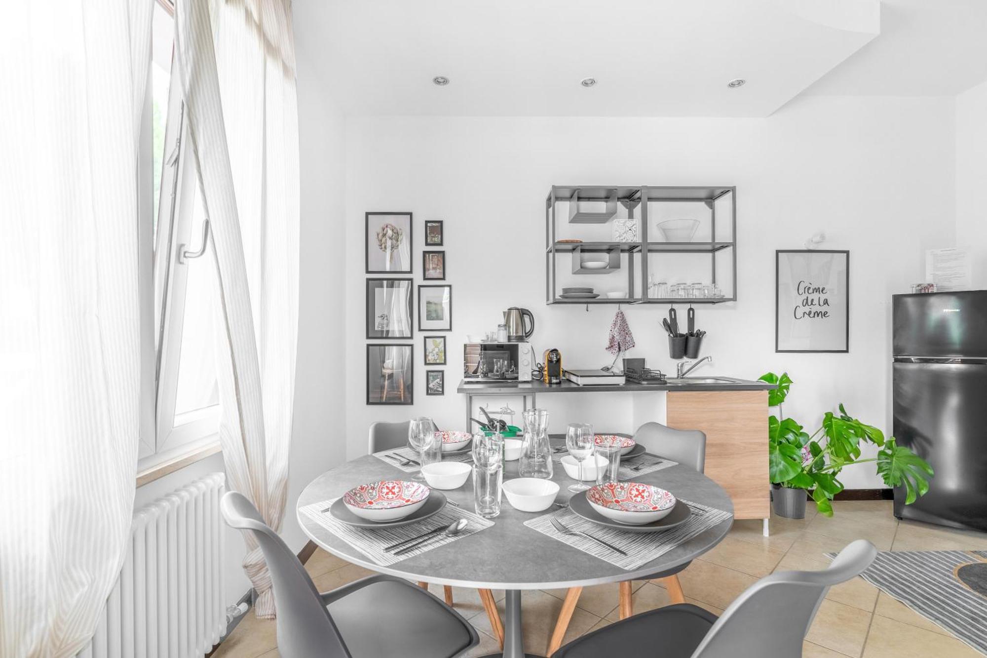 -Free Pool And Parking- Garda House Apartments Castelnuovo del Garda Εξωτερικό φωτογραφία