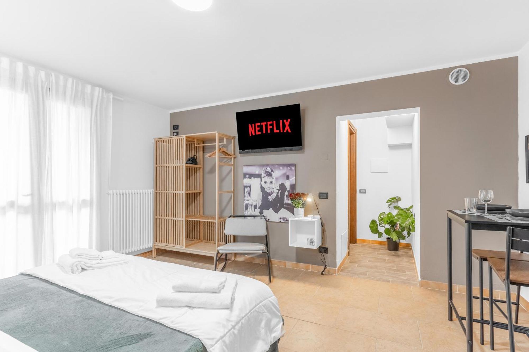 -Free Pool And Parking- Garda House Apartments Castelnuovo del Garda Εξωτερικό φωτογραφία