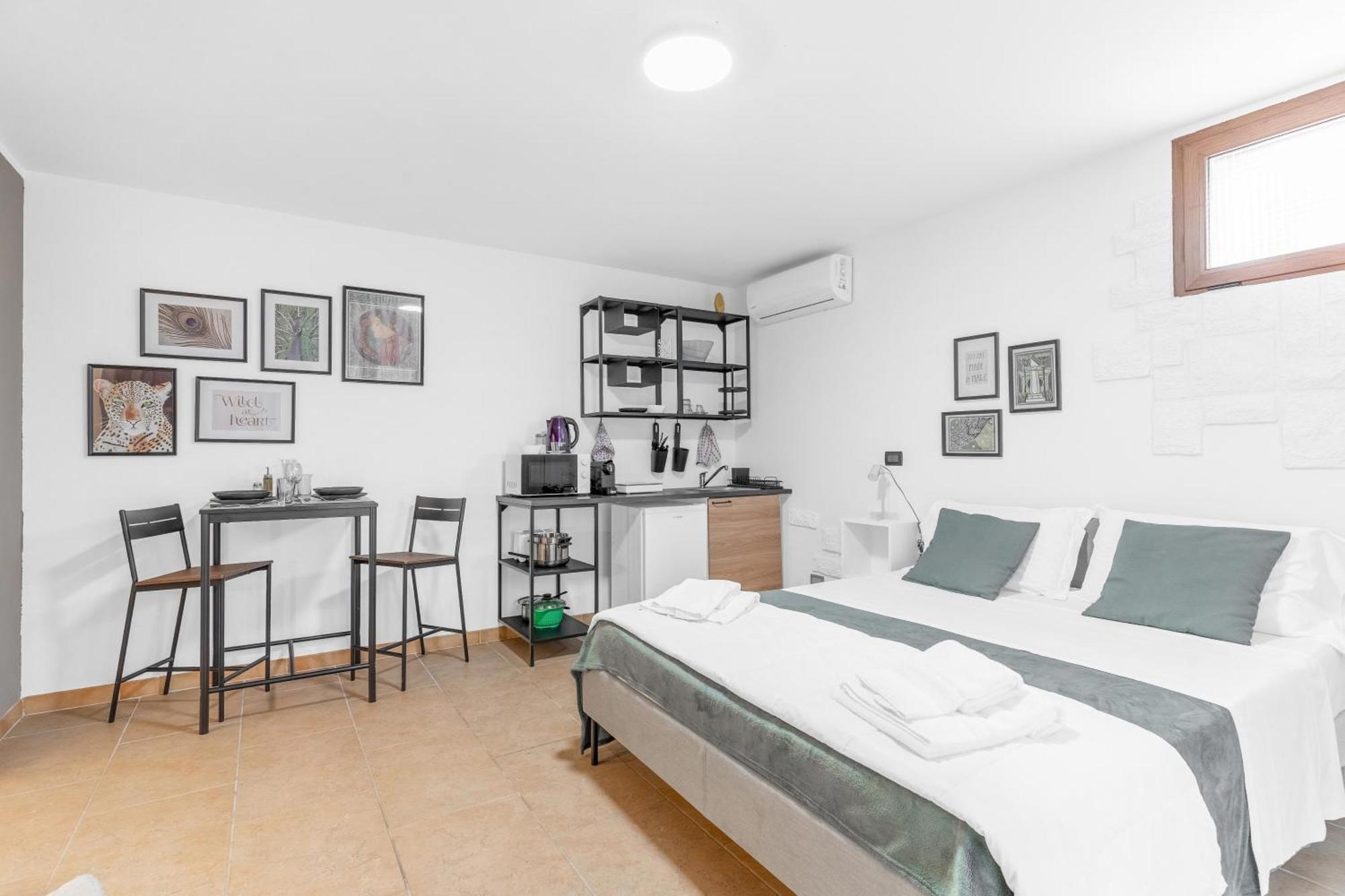 -Free Pool And Parking- Garda House Apartments Castelnuovo del Garda Εξωτερικό φωτογραφία
